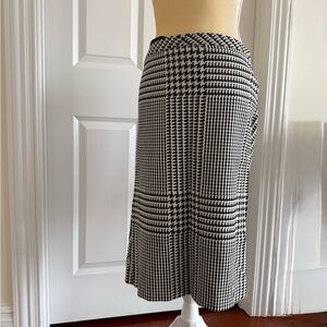 Escada Black and White Houndstooth Midi Skirt